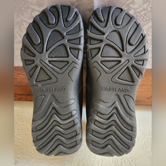 Eastland Ankle Boot - Picture 8 of 9